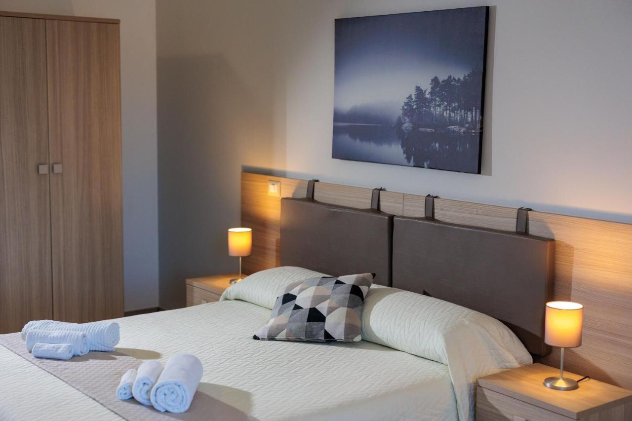Fuori Rotta Hotel อาโวลา ภายนอก รูปภาพ