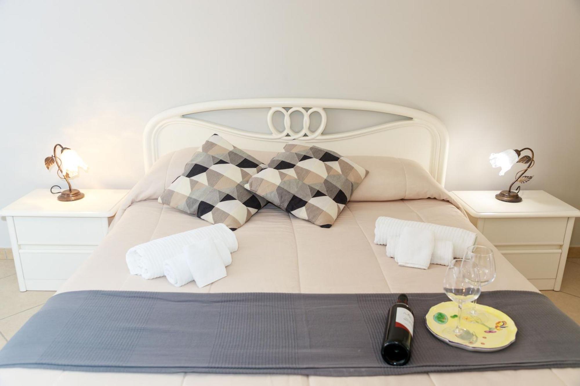 Fuori Rotta Hotel อาโวลา ห้อง รูปภาพ